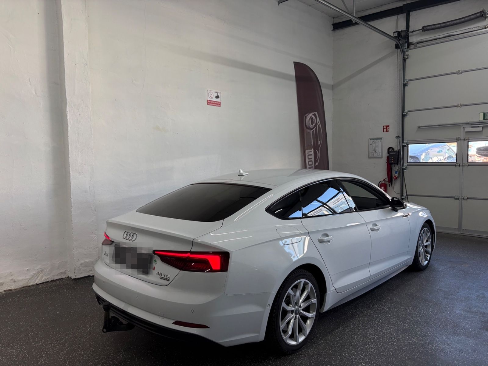 Audi A5 Sportback 45 TDI quattro **S-Line** foto 4