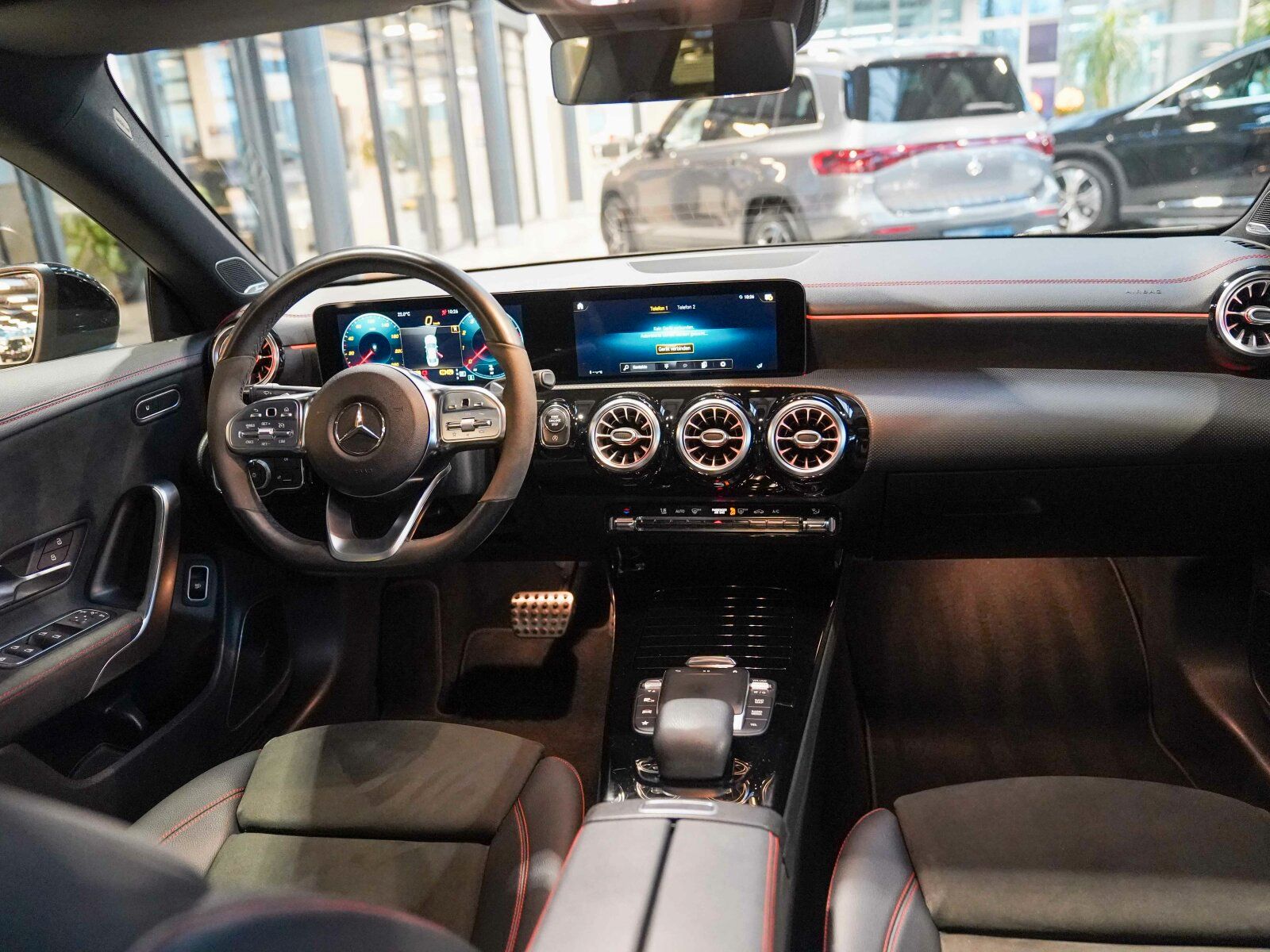 Mercedes-Benz Coupé AMG Line Night Burmester Panorama foto 14