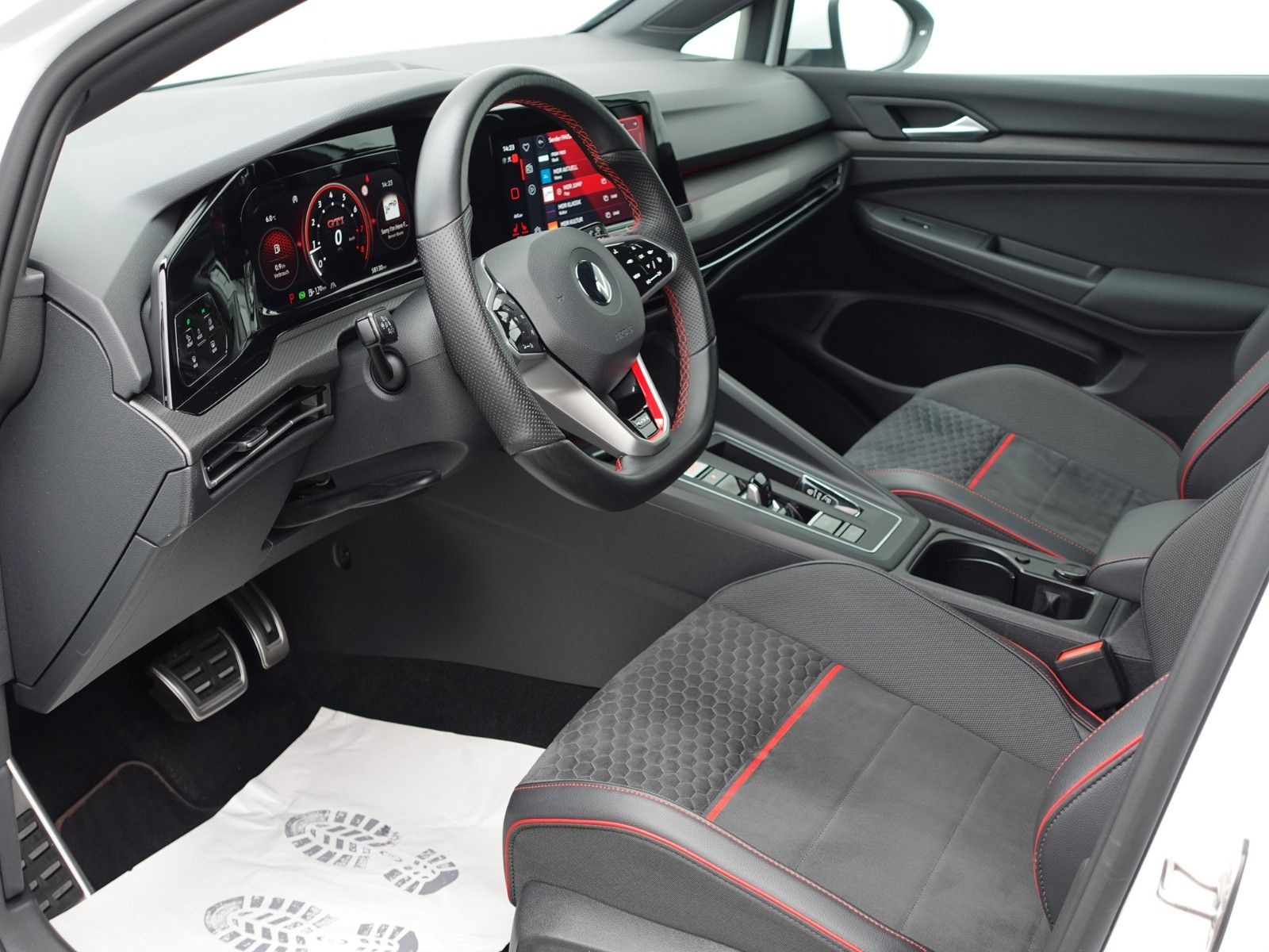Volkswagen Golf VIII 2.0 TSI Lim. GTI Clubsport /Pure White foto 9