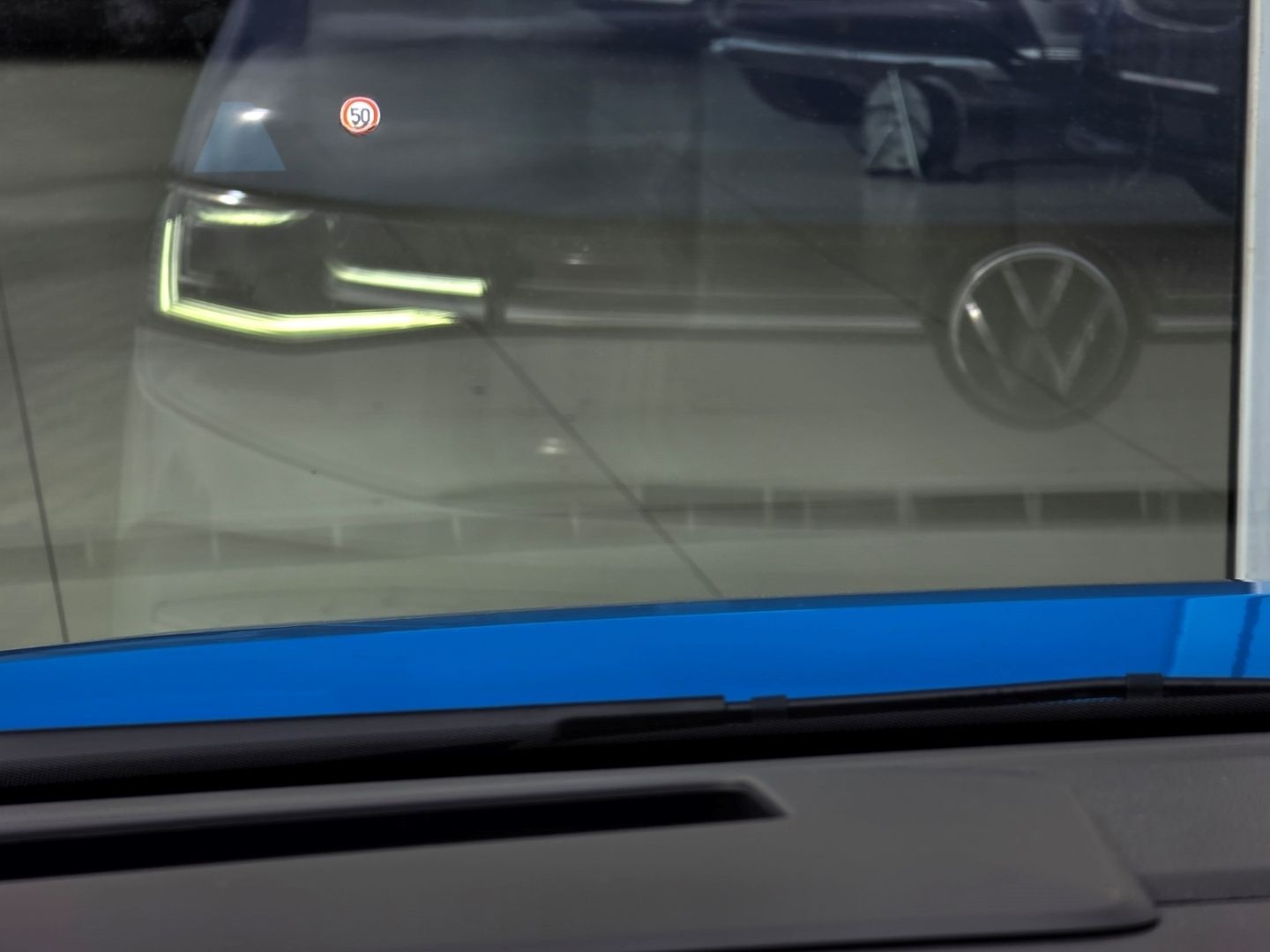 Volkswagen T7 Multivan Style lang LÜ Pano StdHz IQ HUD H&K  foto 13