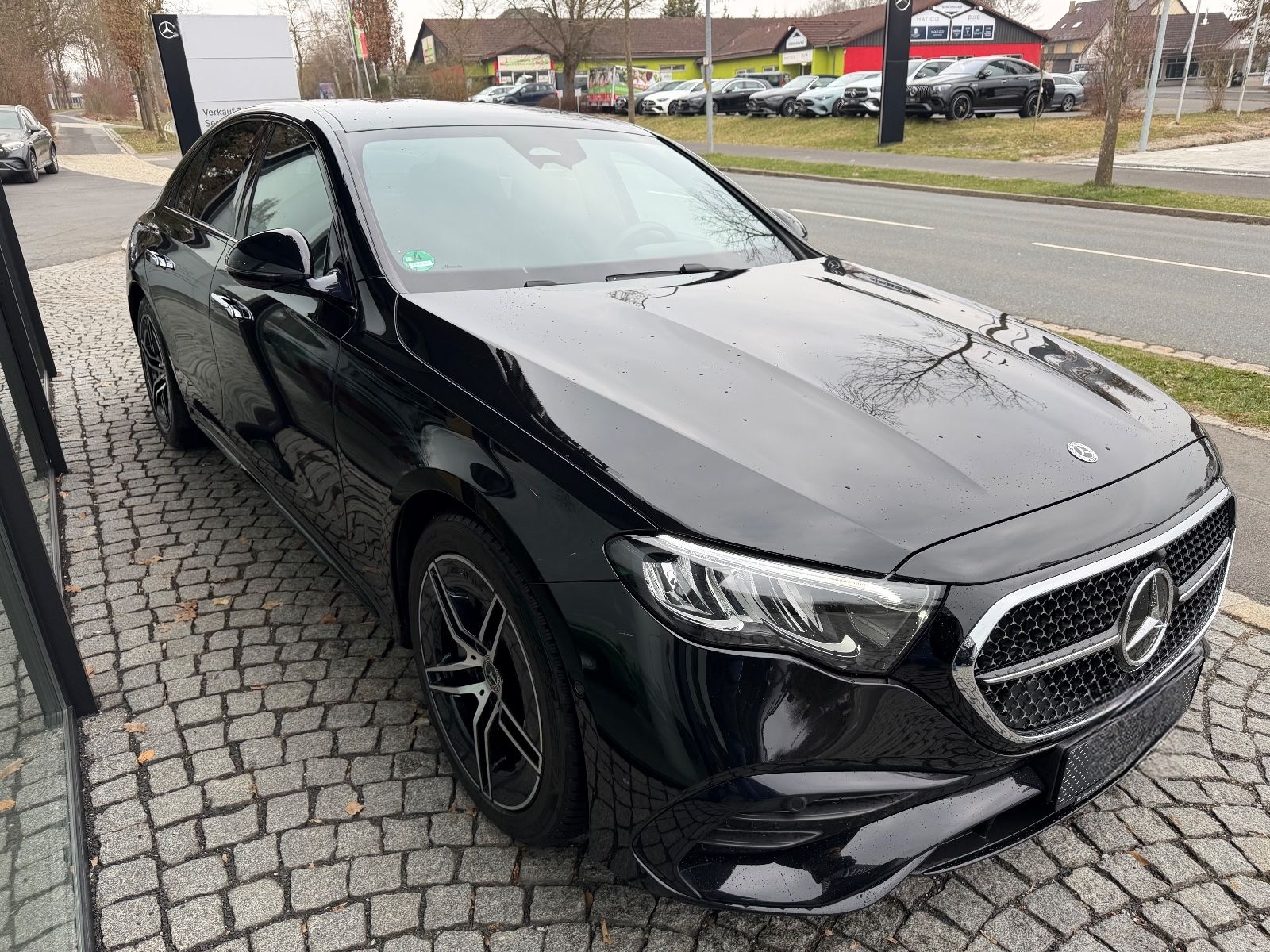 Mercedes-Benz E 200 AMG Night, Distronic, Kamera, Keyless foto 6