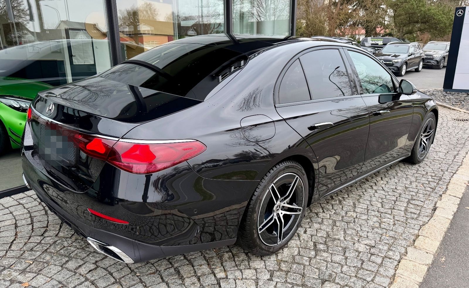 Mercedes-Benz E 200 AMG Night, Distronic, Kamera, Keyless foto 7