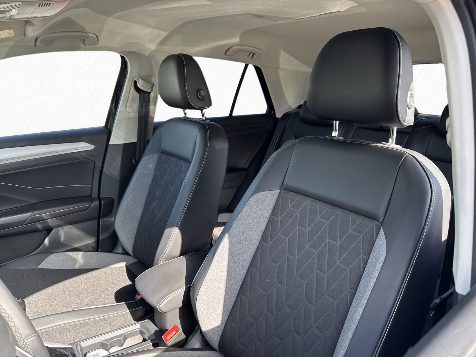 Volkswagen T-Roc GOAL 1.0l TSI 6-Gang NAVI foto 10