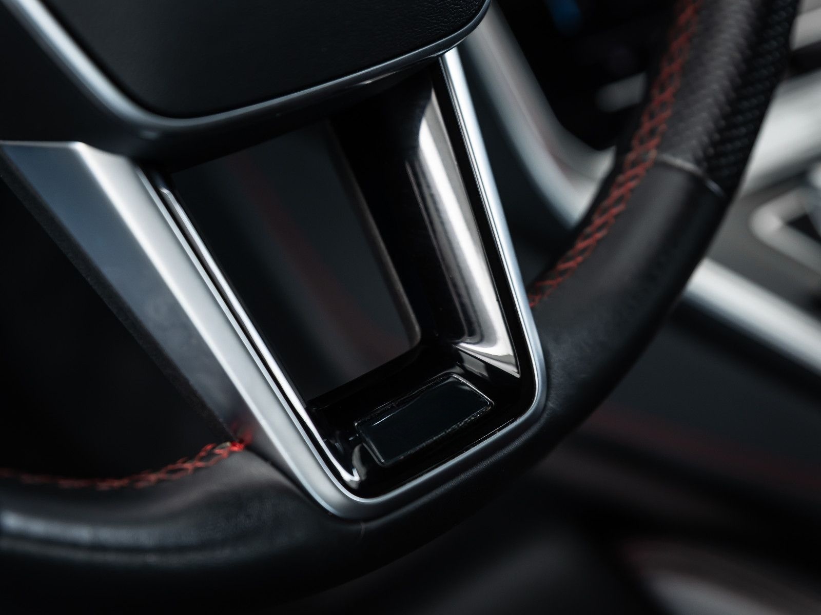 Audi A6 Avant 55 TFSIe quattro S-Line/S-Sitze/Pano/21 foto 24