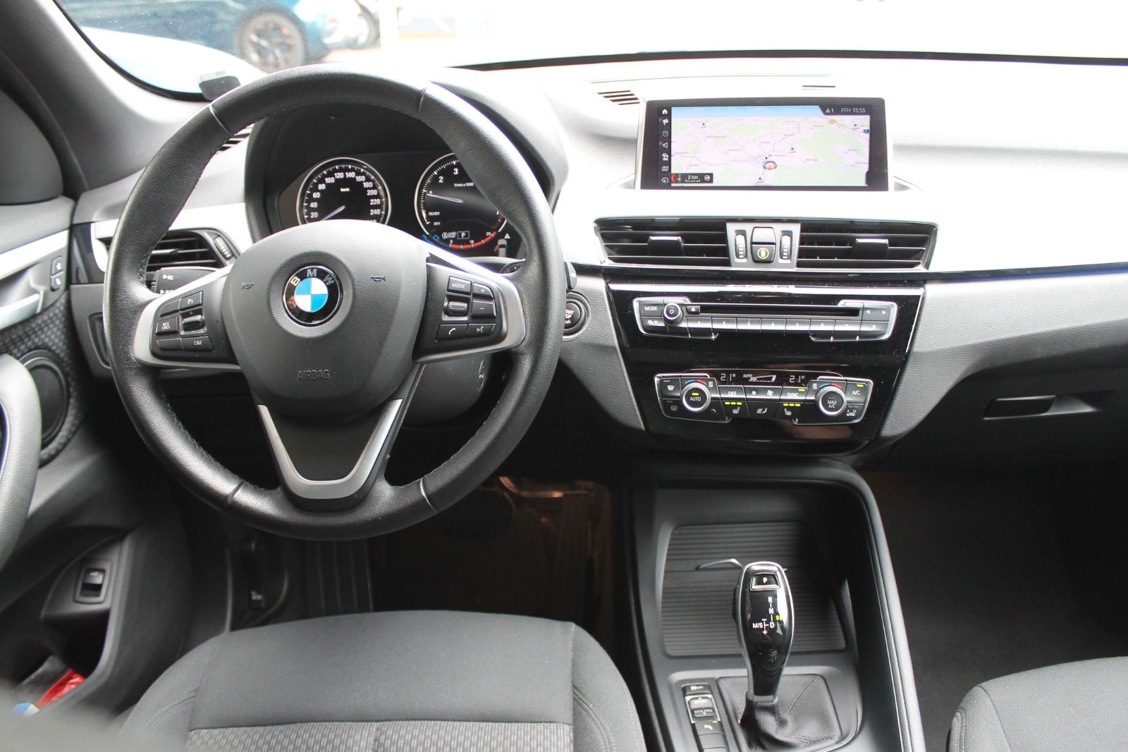 BMW X1 sDrive 18i Aut. NAVI, LED, PDC, DA, AHK, 18" foto 11