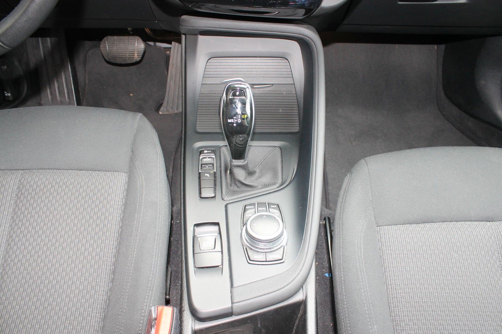 BMW X1 sDrive 18i Aut. NAVI, LED, PDC, DA, AHK, 18" foto 15