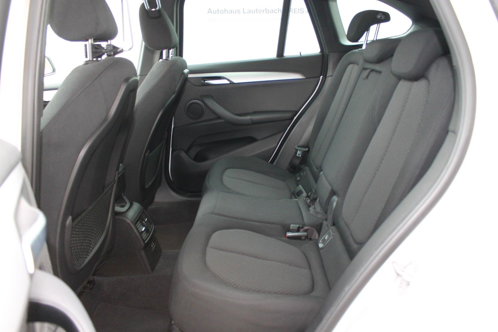 BMW X1 sDrive 18i Aut. NAVI, LED, PDC, DA, AHK, 18" foto 10
