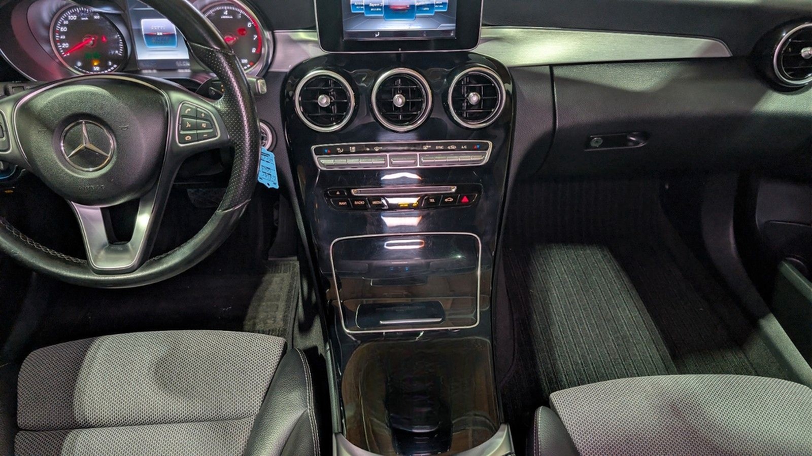 Mercedes-Benz C 180T CGI*AUT*LED*PANO*AHK*Service neu*Garantie foto 19