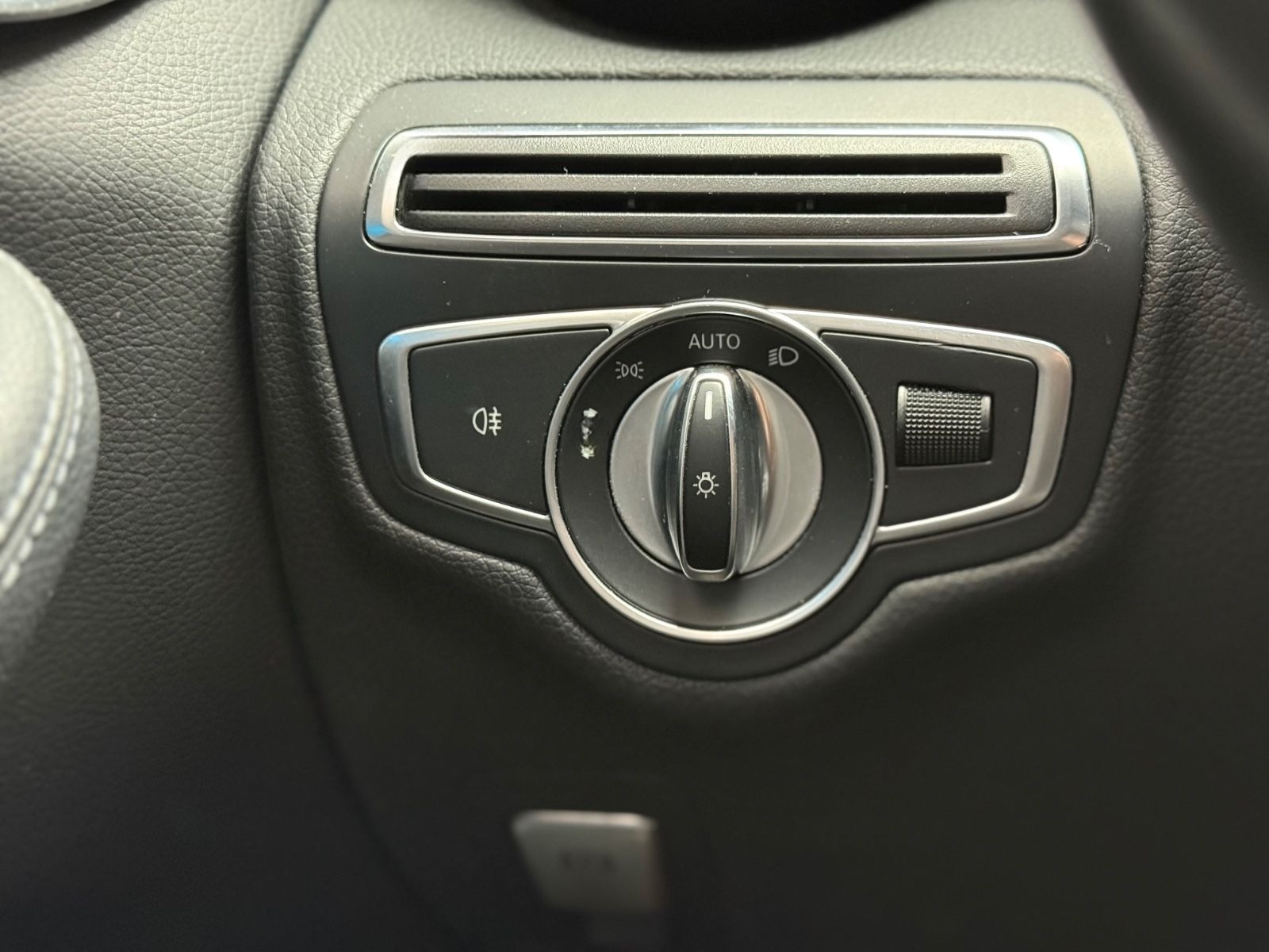 Mercedes-Benz C 200 d T G-Tronic Plus / PDC hi&vo / LED / AHK foto 16