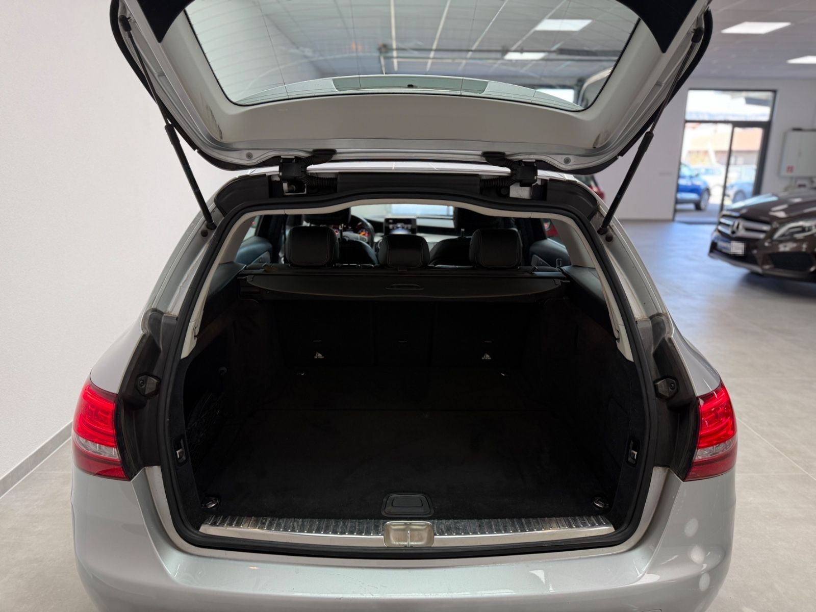 Mercedes-Benz C 200 d T G-Tronic Plus / PDC hi&vo / LED / AHK foto 23