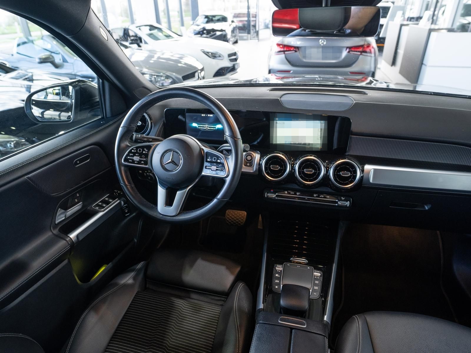 Mercedes-Benz GLB 200 d 4Matic 8G-DCT *DISTR.+*1.HD*PANO*RFK* foto 15