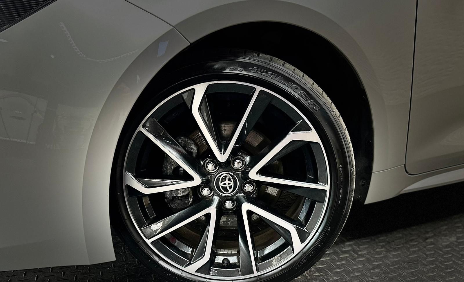 Toyota Corolla 2.0 HYBRID LOUNGE JBL#HUD#PANO##KEYLESS foto 9