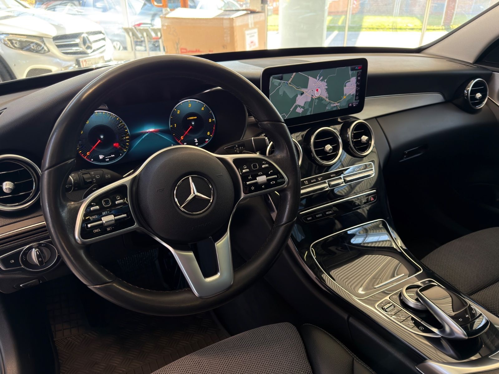 Mercedes-Benz C 200 T d Avantgarde /Pano/R-Cam/Widescreen foto 15
