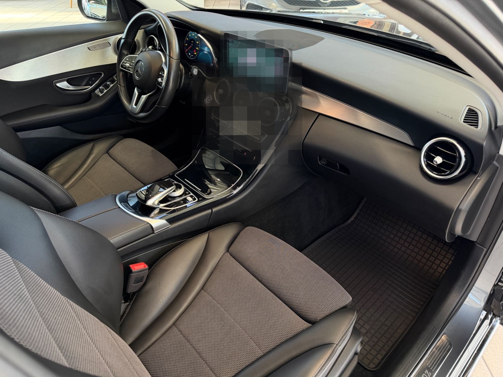 Mercedes-Benz C 200 T d Avantgarde /Pano/R-Cam/Widescreen foto 24