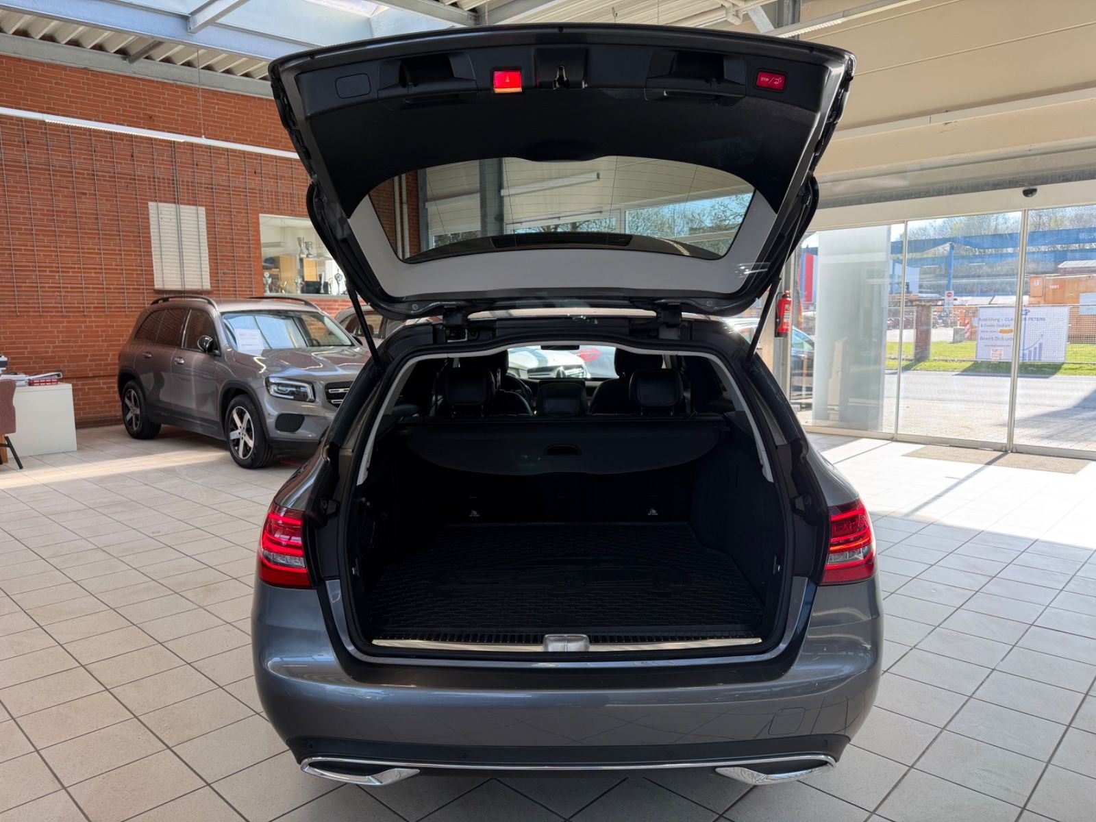 Mercedes-Benz C 200 T d Avantgarde /Pano/R-Cam/Widescreen foto 6