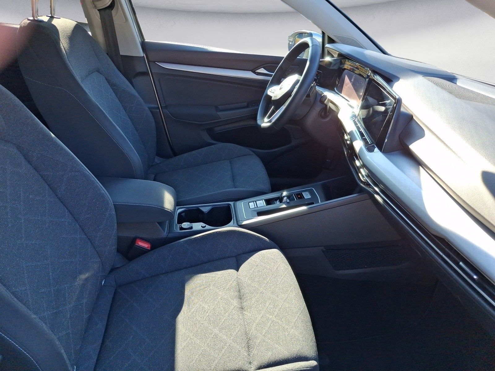 Volkswagen Golf Variant Life 2,0 TDI SCR DSG foto 9