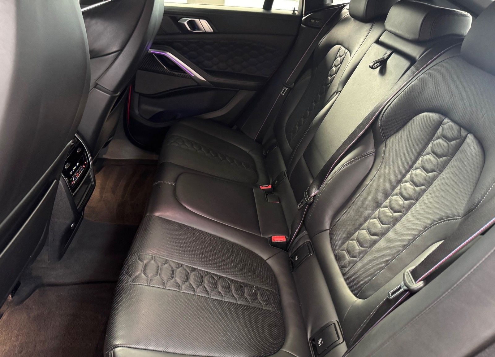 BMW X6 M COMPETITION.SKY.LASER.360°AHK.DR.ASS.PRO. foto 26