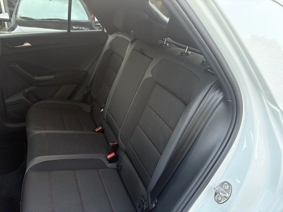 Volkswagen T-Roc 1.5 TSI Sport, Navi, PDC, ALU-F. foto 18