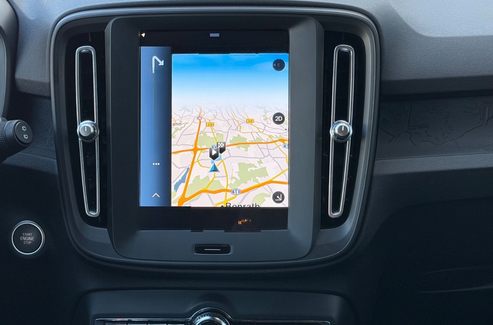 Volvo XC40 T3 1.5 MOMENTUM CORE*ACC*KAMERA*WEBASTO*KEY foto 16