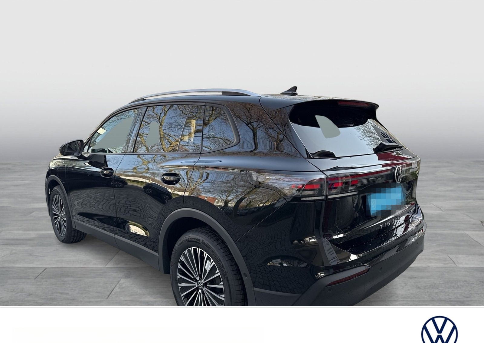 Volkswagen Tiguan 1.5 HYBRID LIFE AHK CAM LM18 CARPLAY foto 2