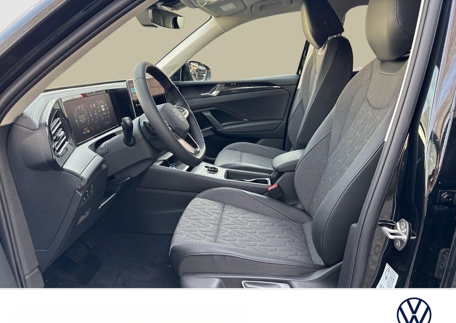 Volkswagen Tiguan 1.5 HYBRID LIFE AHK CAM LM18 CARPLAY foto 5