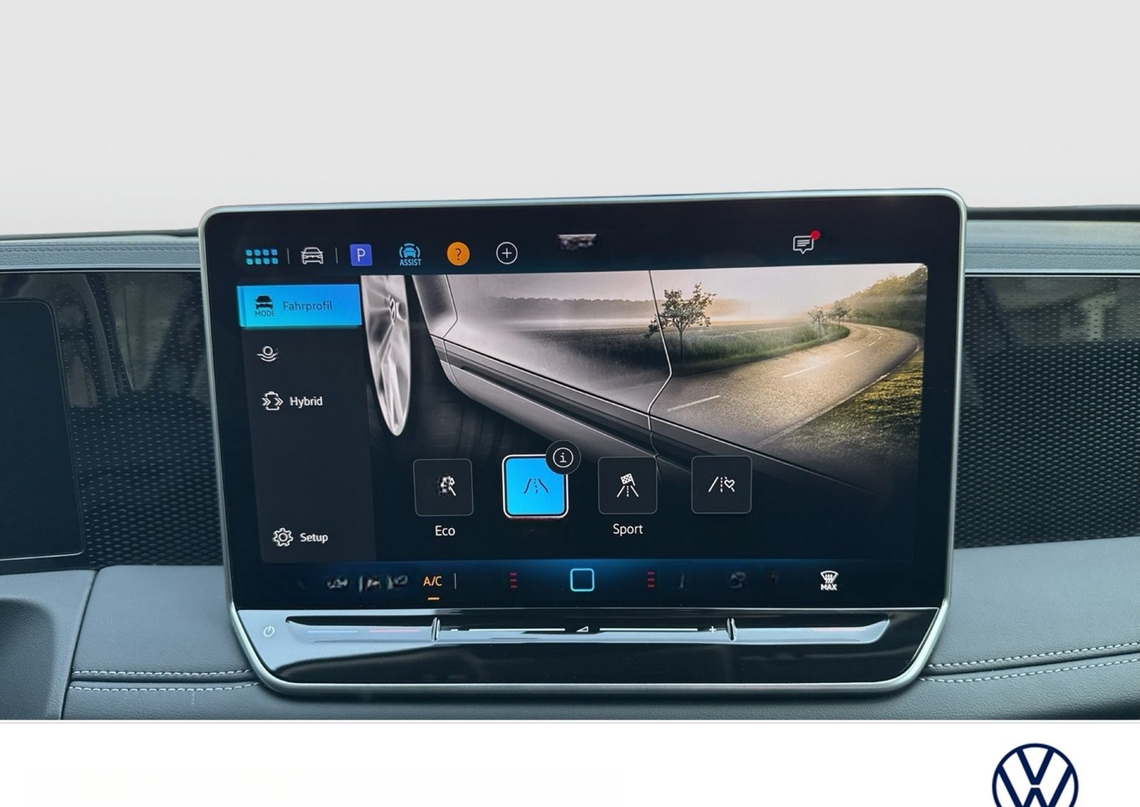 Volkswagen Tiguan 1.5 HYBRID LIFE AHK CAM LM18 CARPLAY foto 10