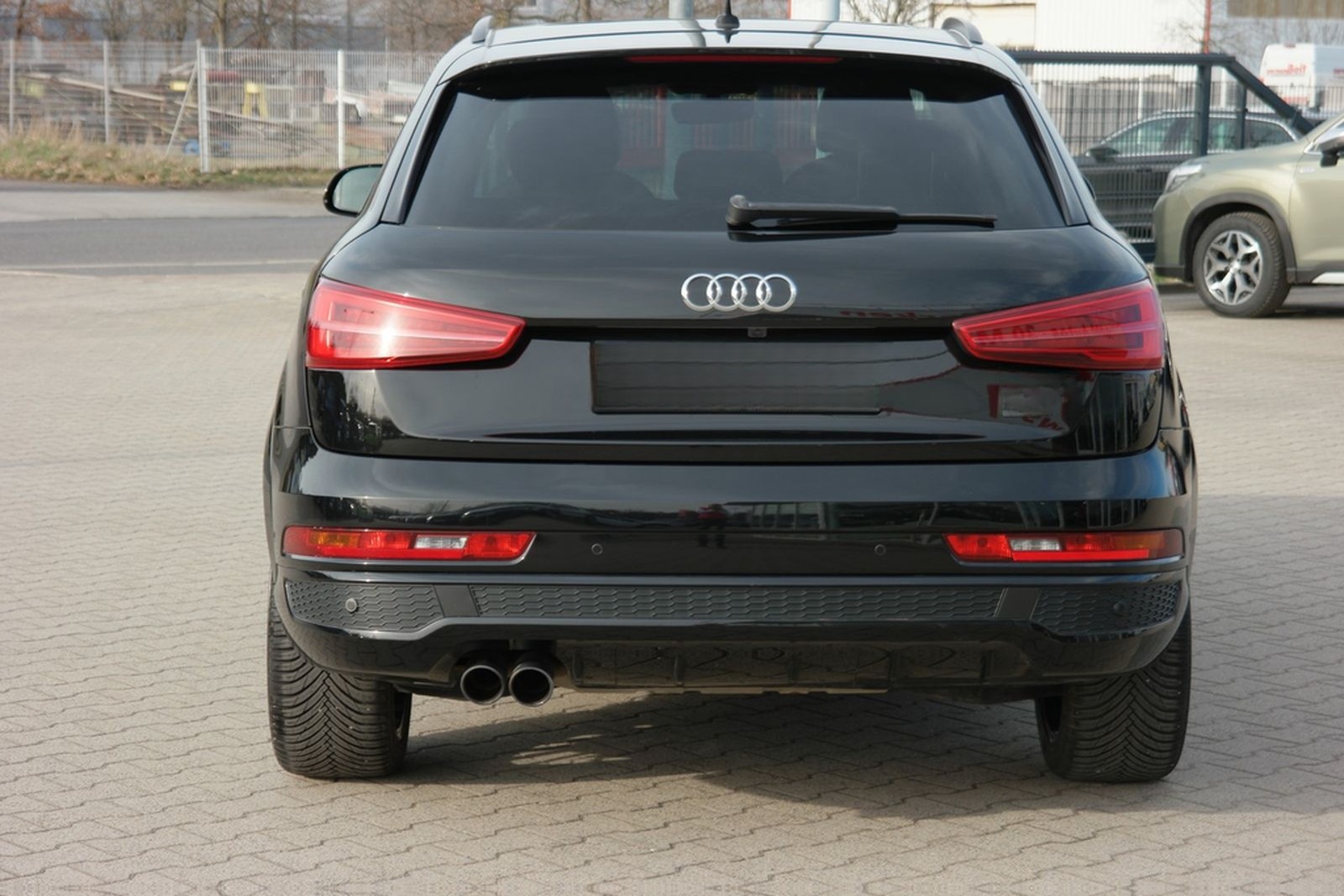 Audi Q3 2.0 TFSI quattro S-Line LED AHK Panorama DAB foto 5