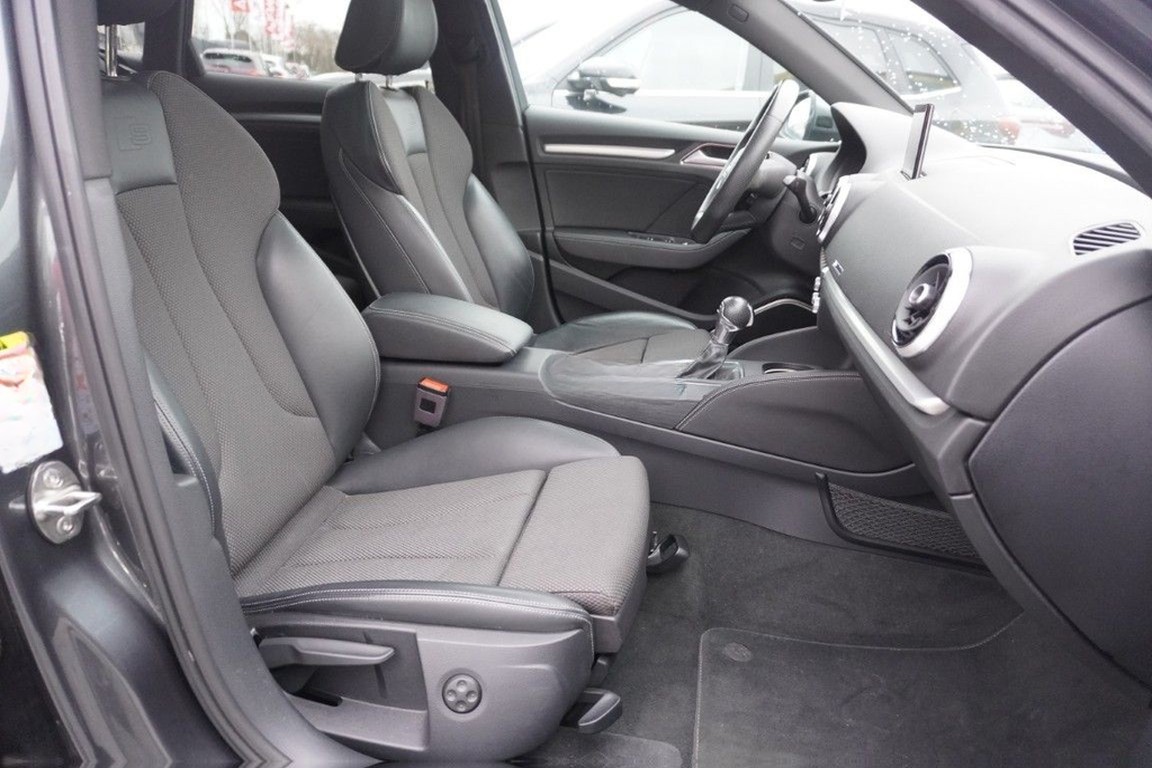 Audi A3 Sportback 35 TFSI Digitales Cockpit Totwinkel foto 13