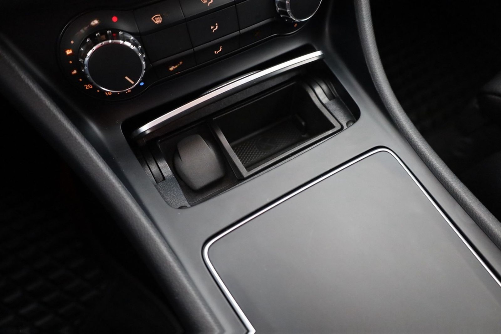 Mercedes-Benz CLA 250 SB 4Matic LED Kamera Navi Tempomat Leder foto 14