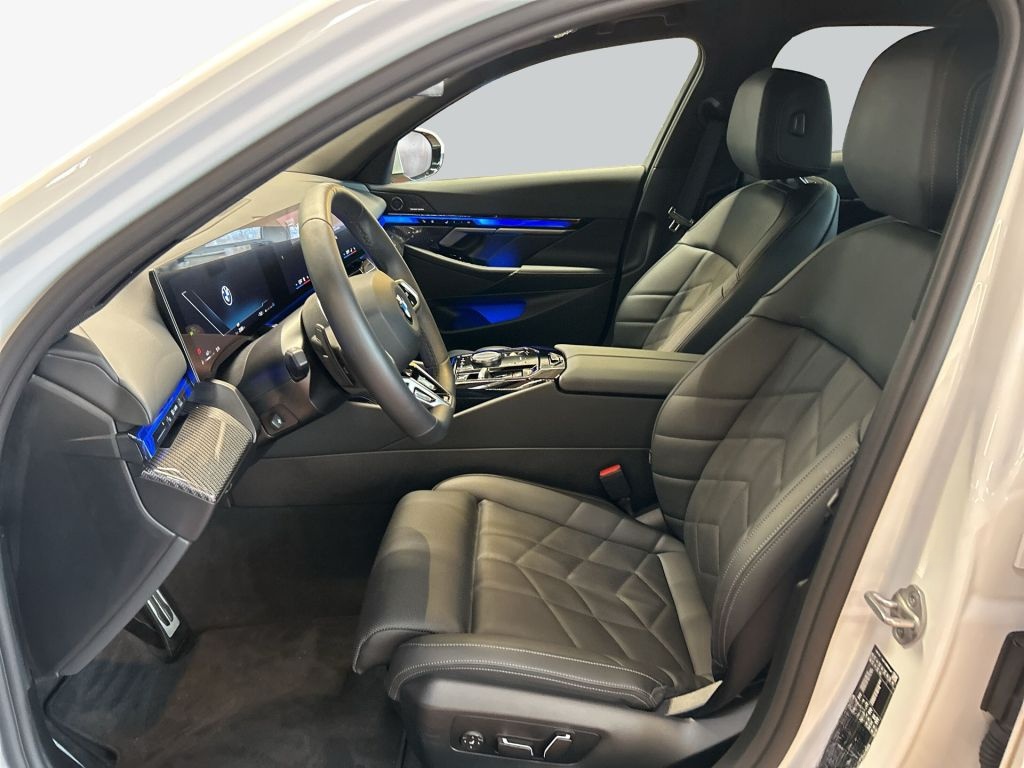 BMW 520d xDrive Aut. M-Paket LED Harman Kardon Stdhz foto 11