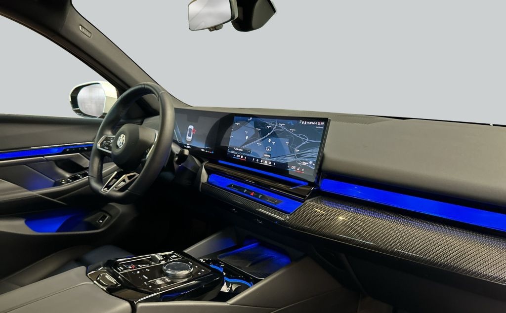 BMW 520d xDrive Aut. M-Paket LED Harman Kardon Stdhz foto 17
