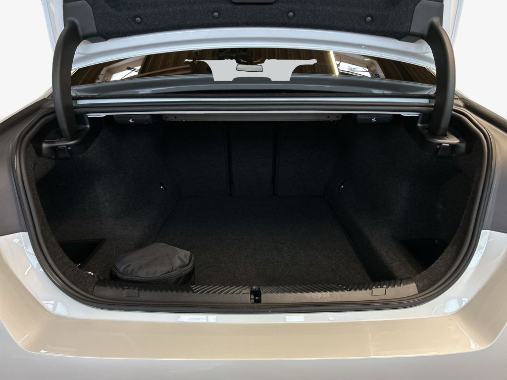 BMW 520d xDrive Aut. M-Paket LED Harman Kardon Stdhz foto 10