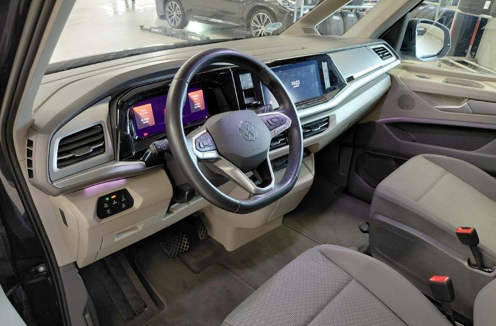 Volkswagen T7 Multivan AHK/PANO/KAMERA/ACC/MATRIX foto 5