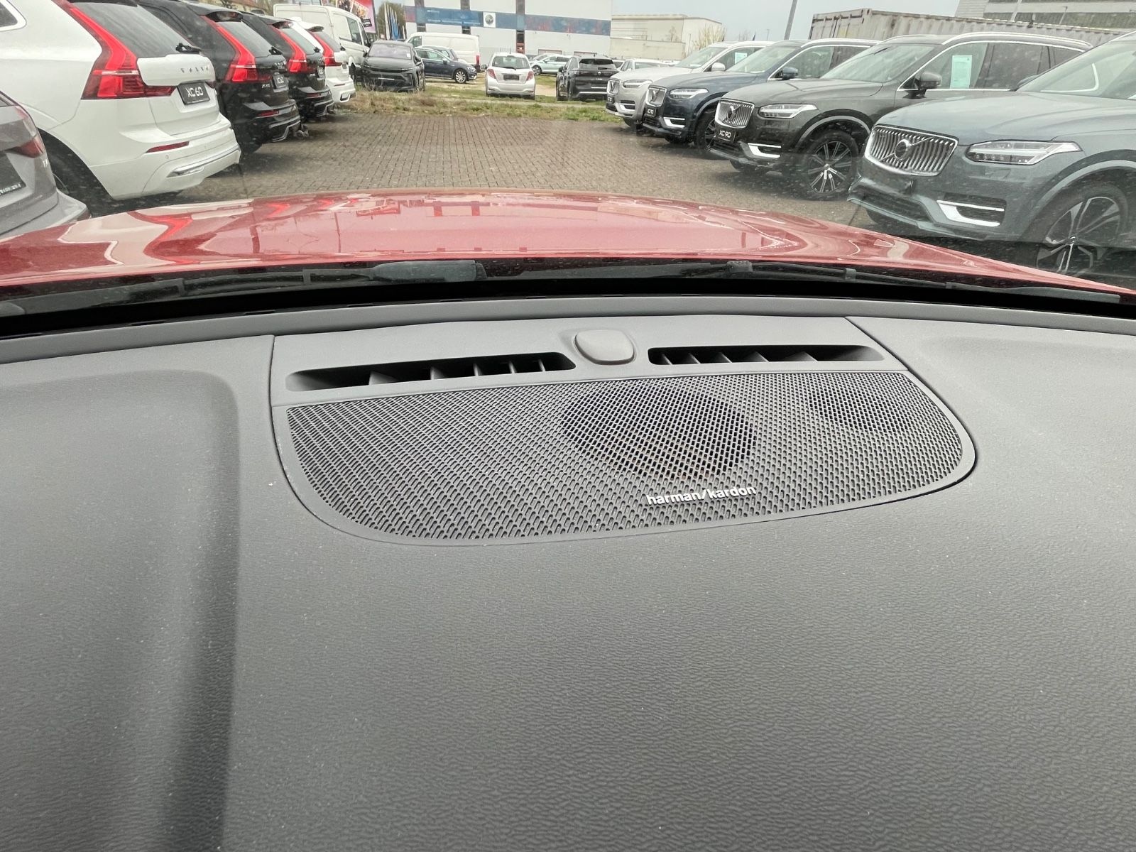 Volvo XC40 D4 AWD RDesign Aut. Pano FahrerAss 360Cam foto 19