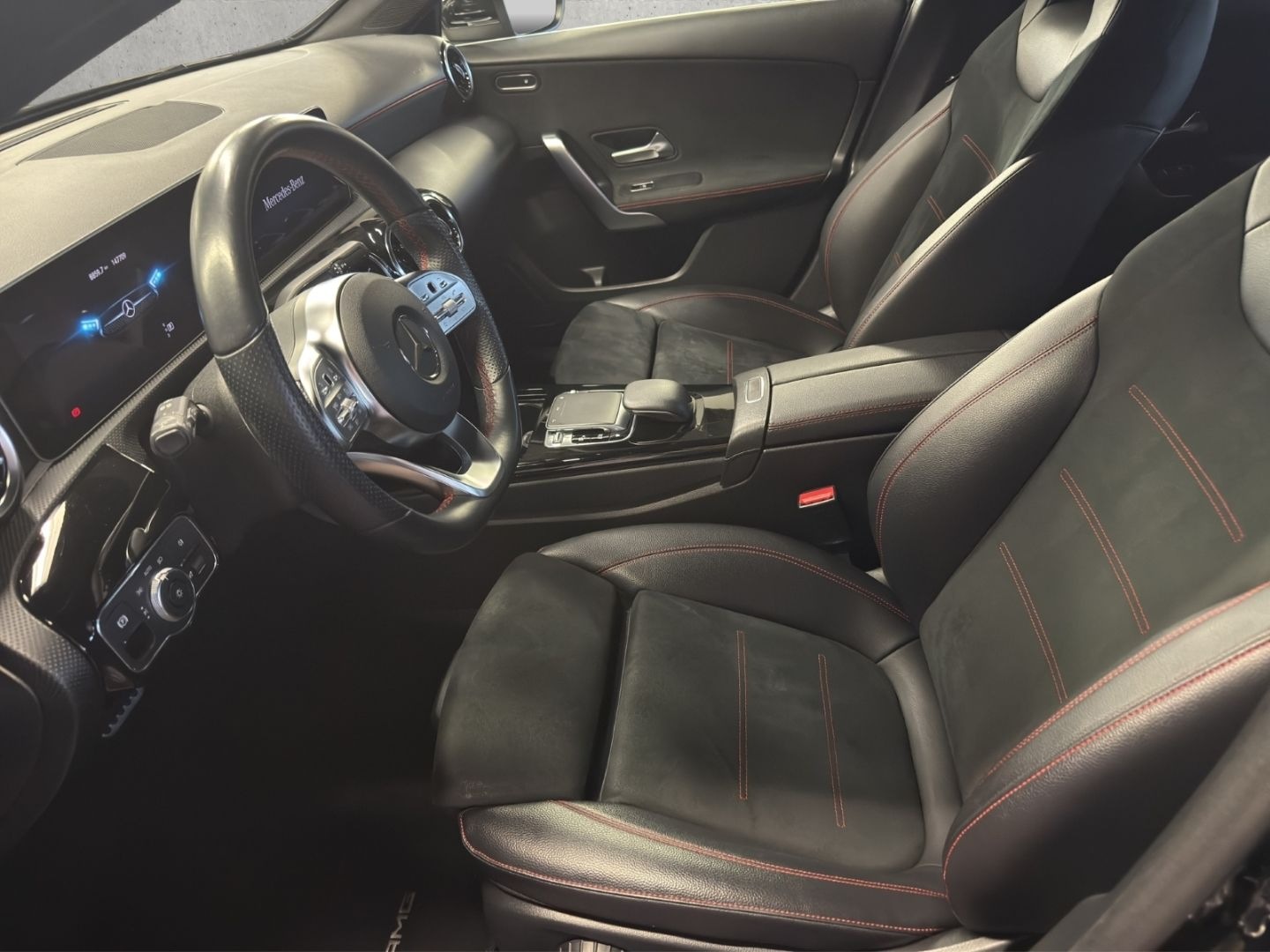 Mercedes-Benz A 200 Sportpaket Navi Digitales Cockpit LED Klim foto 10