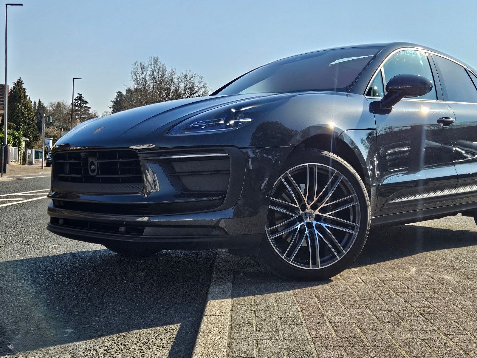Porsche Macan Turbo 21Zoll DeutschesFahrzeug Panorama foto 2