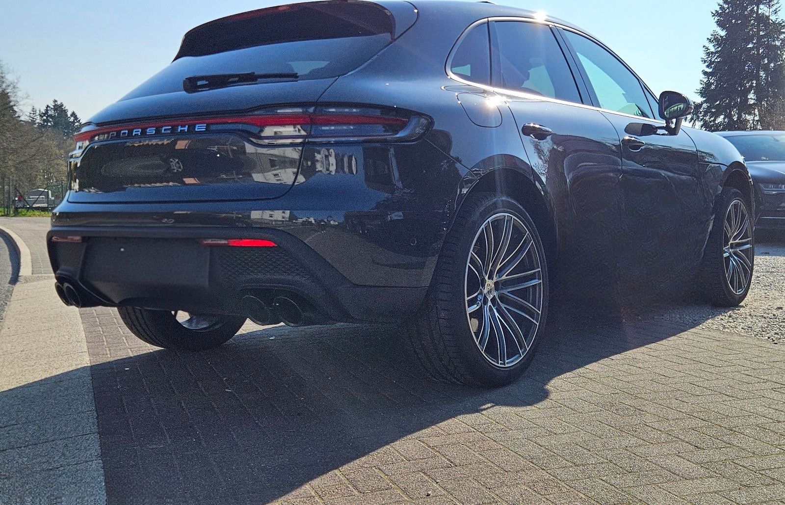 Porsche Macan Turbo 21Zoll DeutschesFahrzeug Panorama foto 16