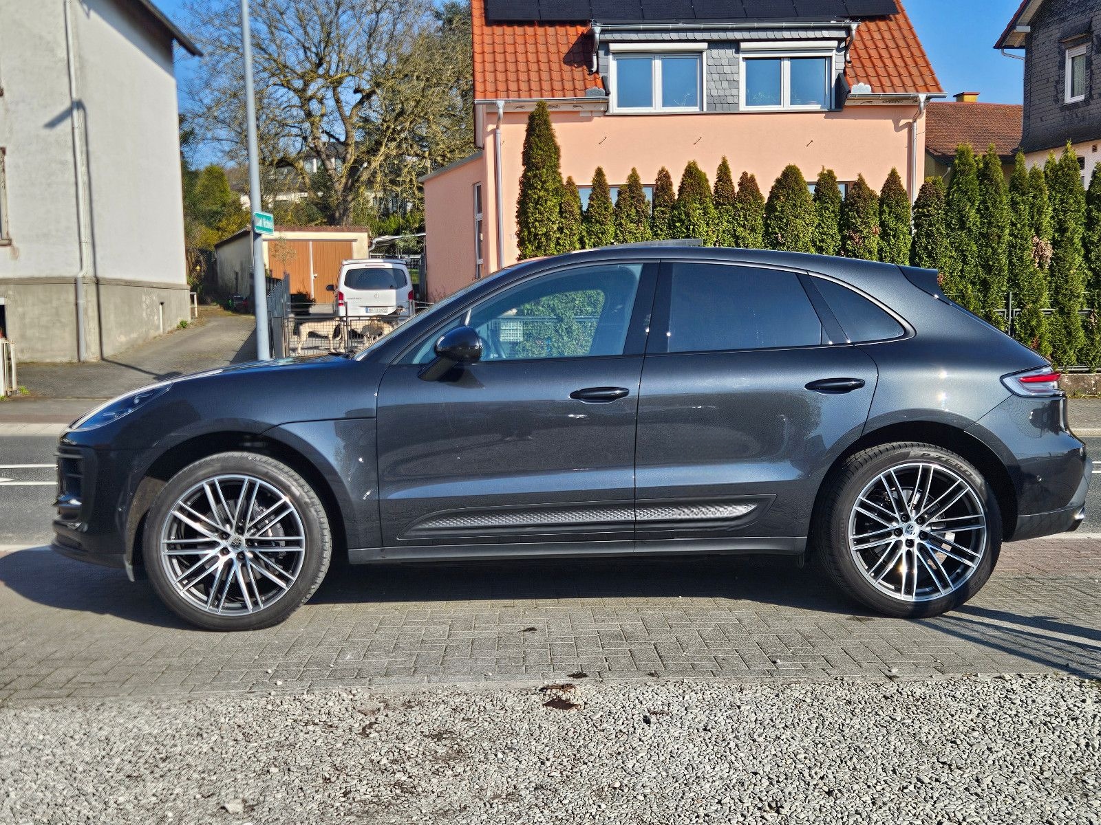 Porsche Macan Turbo 21Zoll DeutschesFahrzeug Panorama foto 19