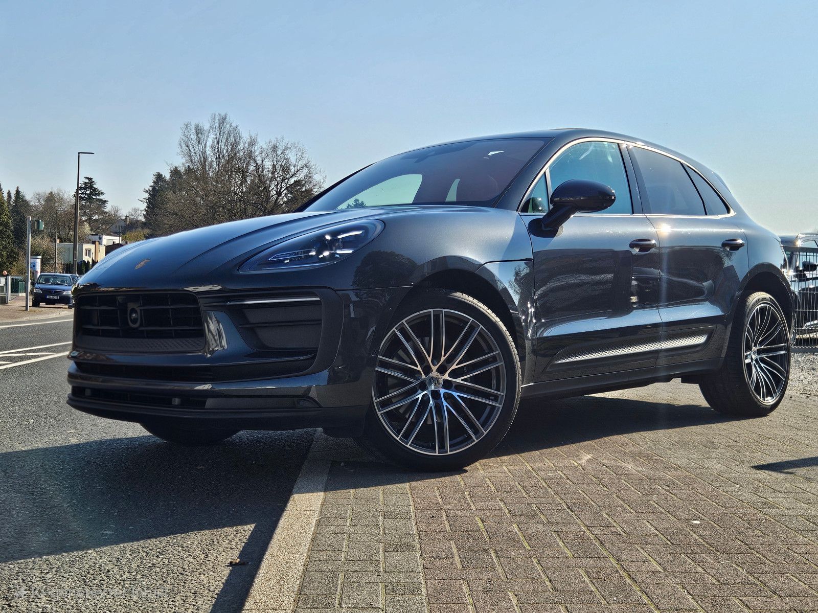 Porsche Macan Turbo 21Zoll DeutschesFahrzeug Panorama foto 21