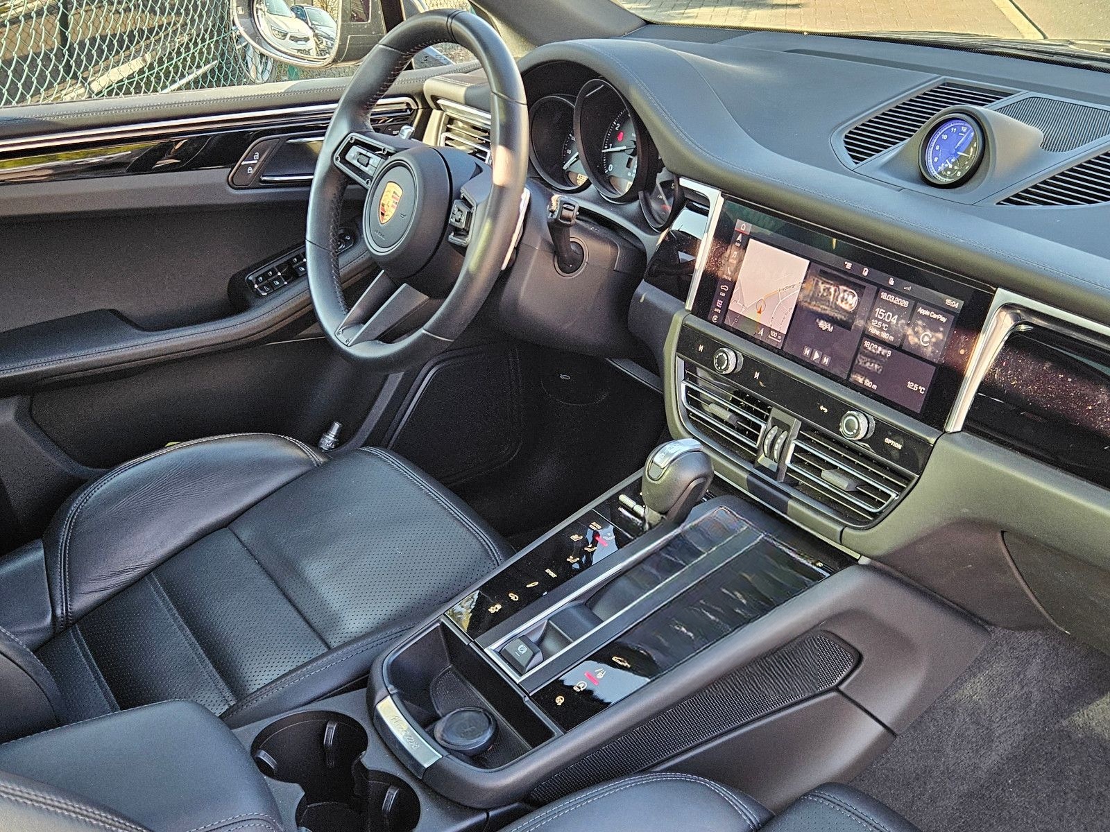 Porsche Macan Turbo 21Zoll DeutschesFahrzeug Panorama foto 23