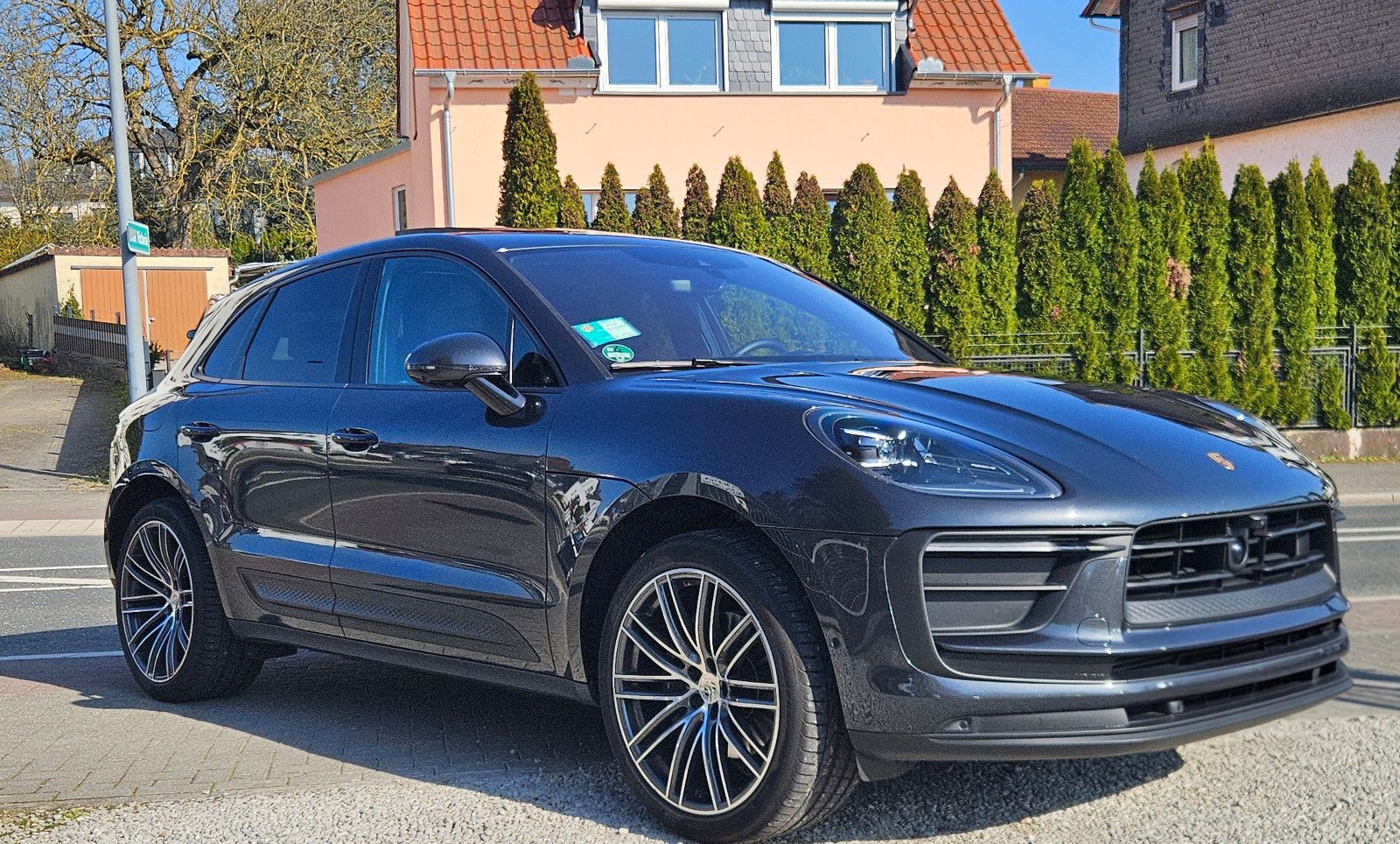 Porsche Macan Turbo 21Zoll DeutschesFahrzeug Panorama foto 4