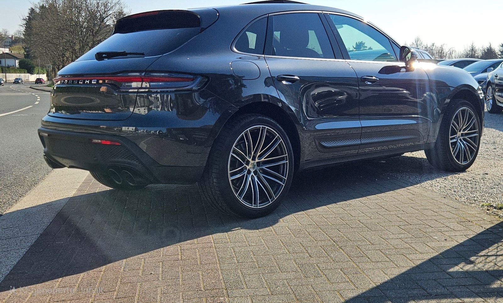 Porsche Macan Turbo 21Zoll DeutschesFahrzeug Panorama foto 9