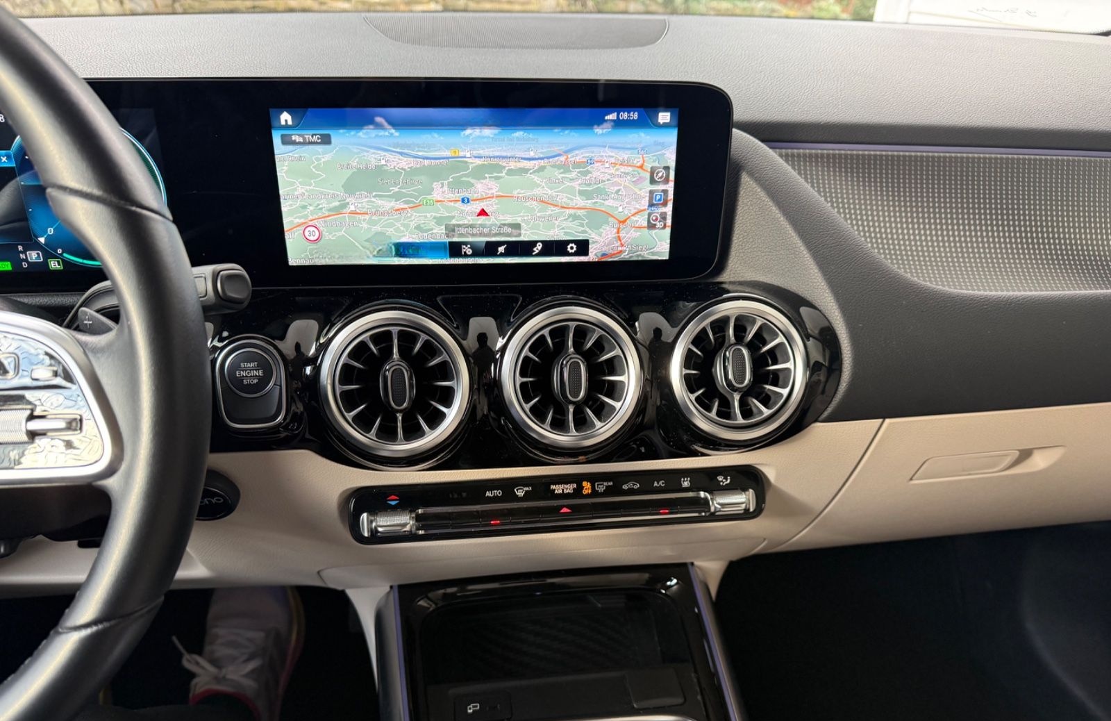 Mercedes-Benz GLA 250 e DCT -Progressive  foto 13