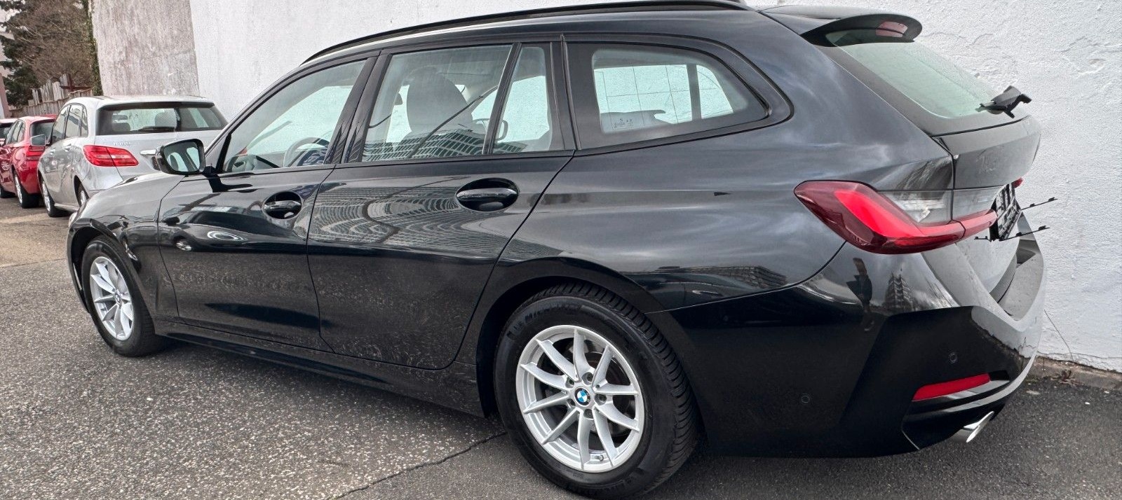 BMW 318d Touring/LED/DAB/AHK/PaAssist/ACC/Facelift foto 12