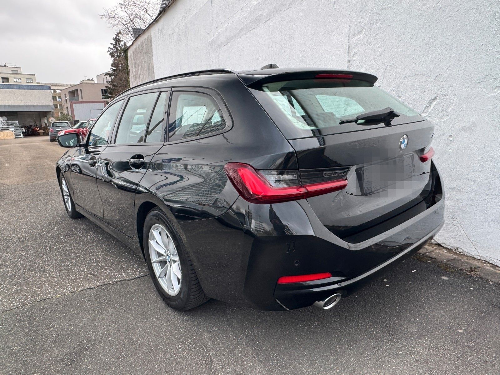 BMW 318d Touring/LED/DAB/AHK/PaAssist/ACC/Facelift foto 14