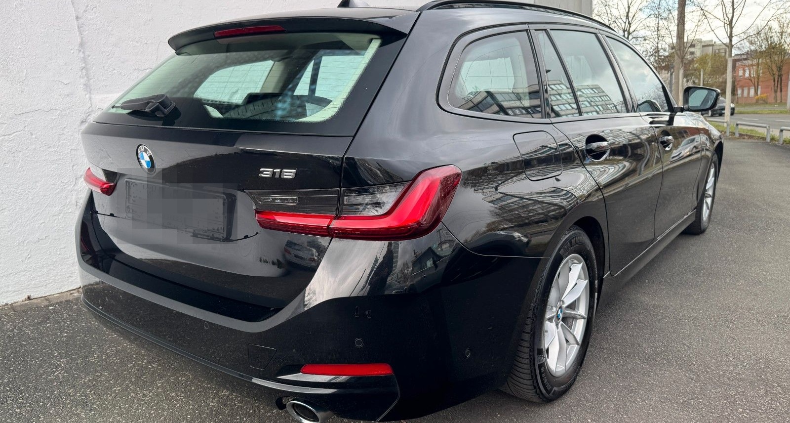 BMW 318d Touring/LED/DAB/AHK/PaAssist/ACC/Facelift foto 15