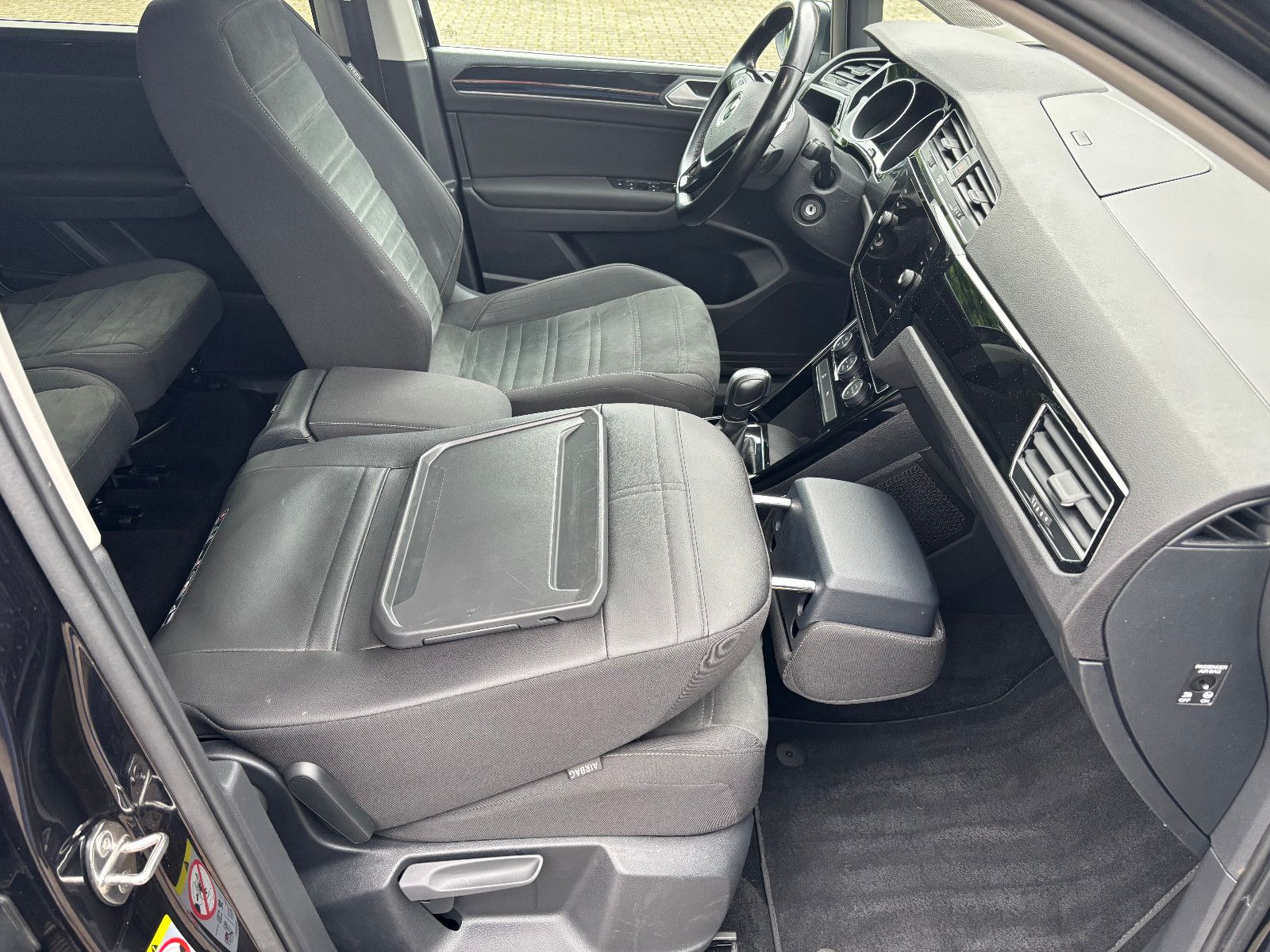 Volkswagen Touran Highline 2.0TDI BMT/Start-Stopp Navi AHK foto 14