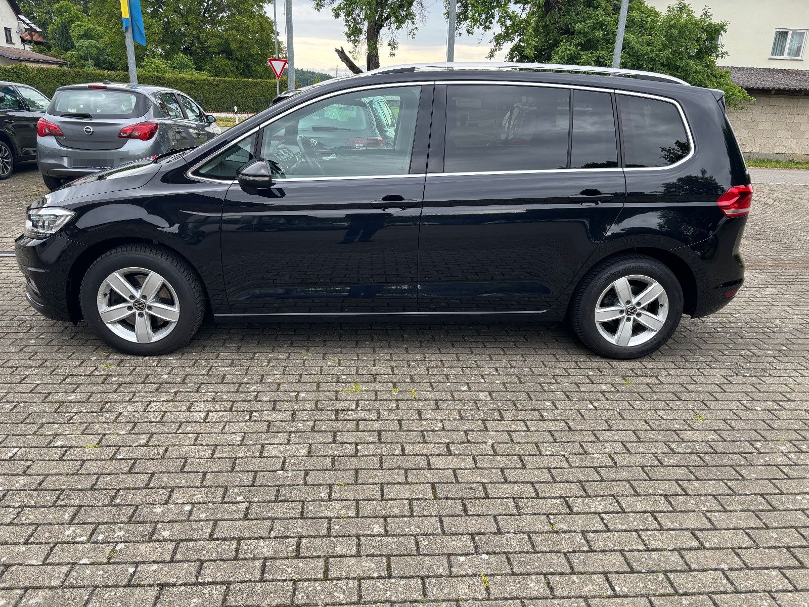 Volkswagen Touran Highline 2.0TDI BMT/Start-Stopp Navi AHK foto 5