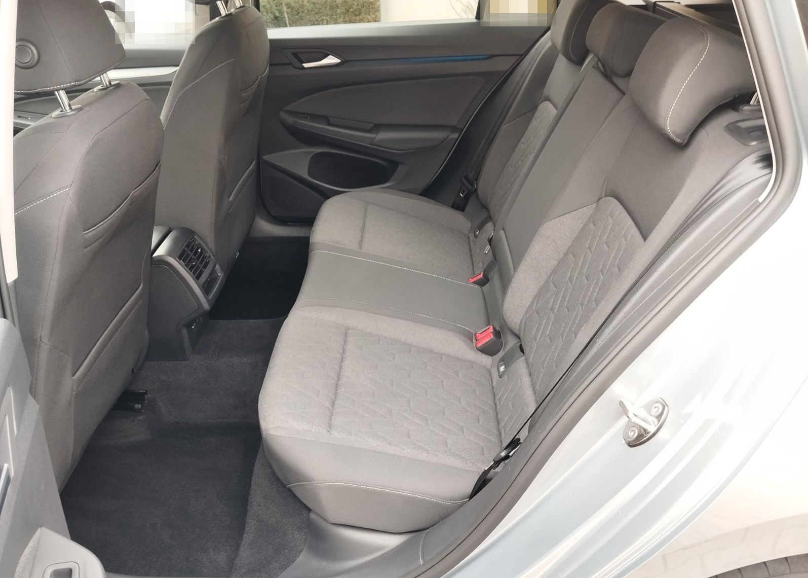 Volkswagen Golf VIII Variant 2.0 TDI 110 kW Life, Navi, PDC foto 12