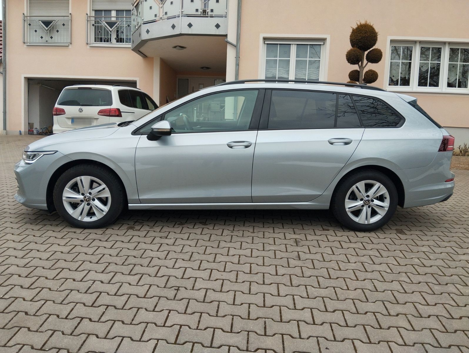 Volkswagen Golf VIII Variant 2.0 TDI 110 kW Life, Navi, PDC foto 8